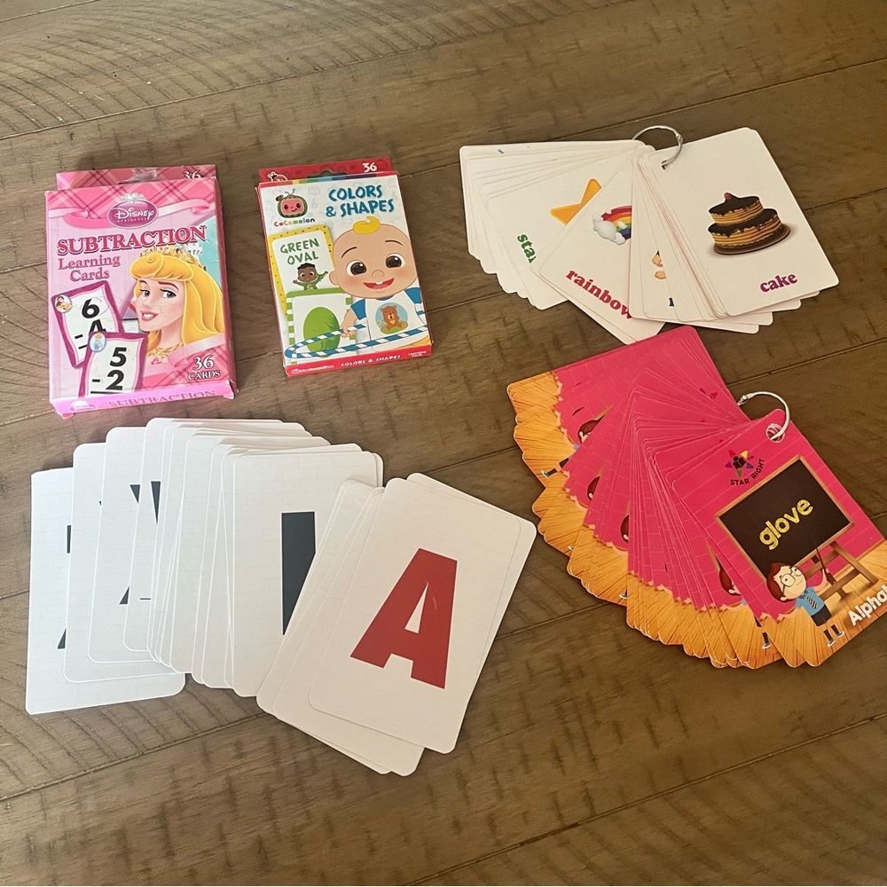 Bundle of Flashcards Preschool-first